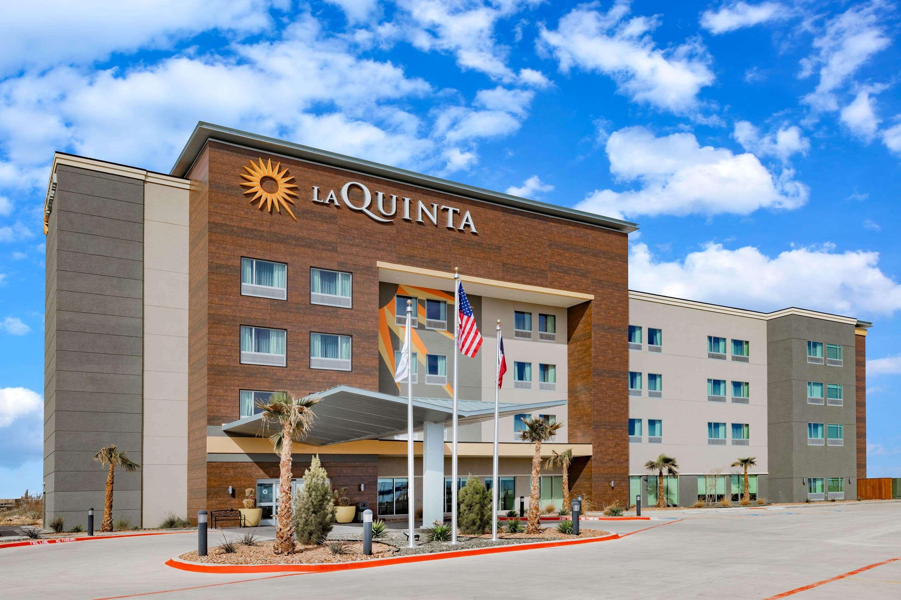 La Quinta Inn & Suites By Wyndham Fort Stockton Northeast Exterior photo